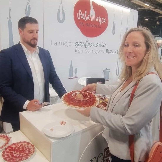TuComex disfruta de los mejores productos en Gourmets Madrid - Jamón de Guijuelo