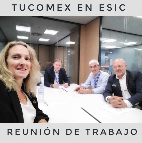 Excelente reunión de trabajo de TuComex en ESIC - Mesa de reunión