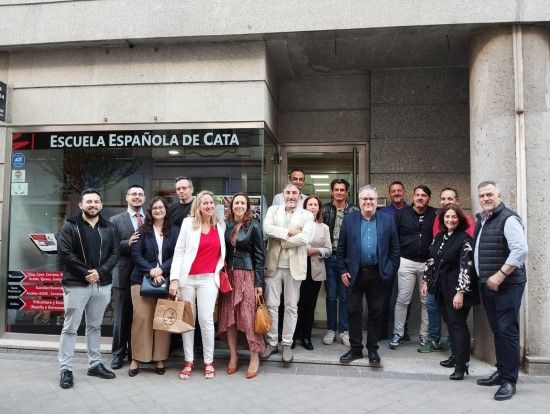 Catamos vinos premium españoles en una master class de la Comunidad TuComex - Grupo