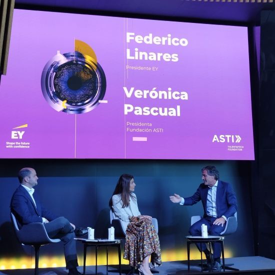 TuComex en el Observatorio STEM de la ASTI TALENT & TECH FOUNDATION - Verónica Pascual y Federico Linares