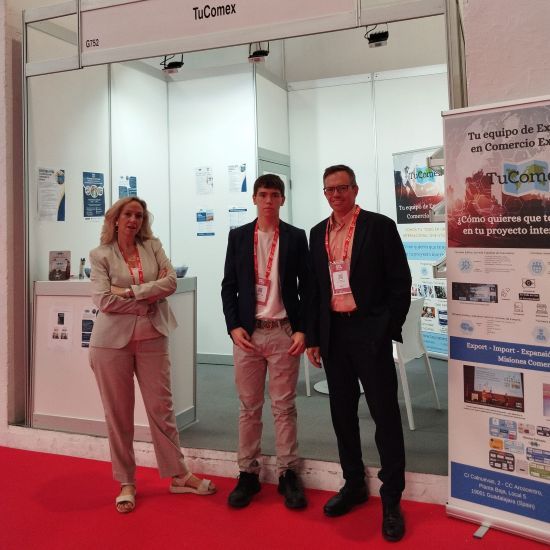 TuComex impulsa el espacio de la internacionalización en el SIL - Equipo TuComex