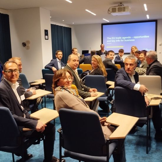 El Congreso TuComex 2026 concluye en la Comisión Europea - Sala de reuniones