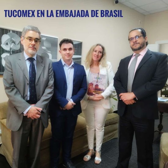 Encuentro en la Embajada de Brasil - Reunión