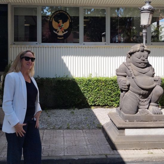 Indonesia un gigante estratégico para la UE y España - Escultura